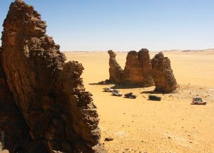 The Ennedi Massif, bizarre rock formations, Explore Chad