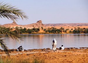 The Lakes of Ounianga, view of the lake, Explore Chad