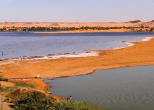 The Lakes of Ounianga, sandbank, Explore Chad